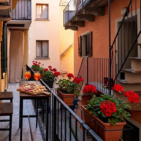 A Casa Di Elisa - Life & Old Town Apartment